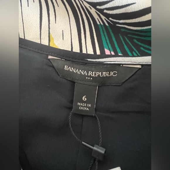 Banana Republic Palm Print Maxi Dress Pleated Size 6 NWT - Picture 9 of 10